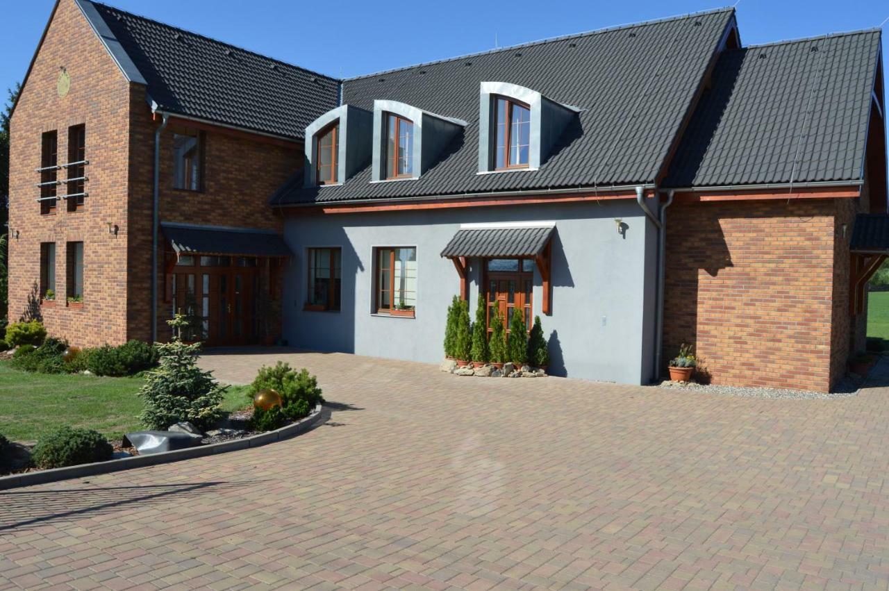 Vila Lipa Nový Bor Exterior foto