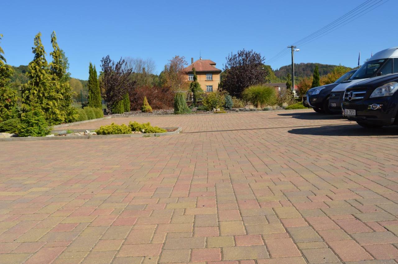 Vila Lipa Nový Bor Exterior foto