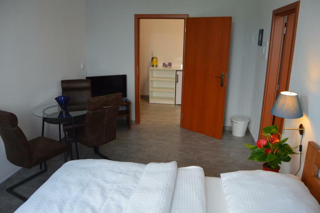 Vila Lipa Nový Bor Exterior foto